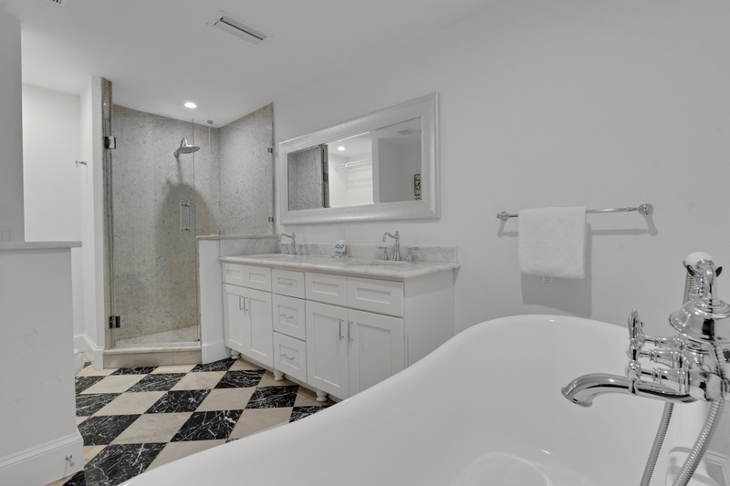 Second Bathroom, Ensuite