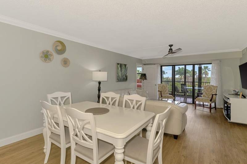 Open-concept Dining and Living Area