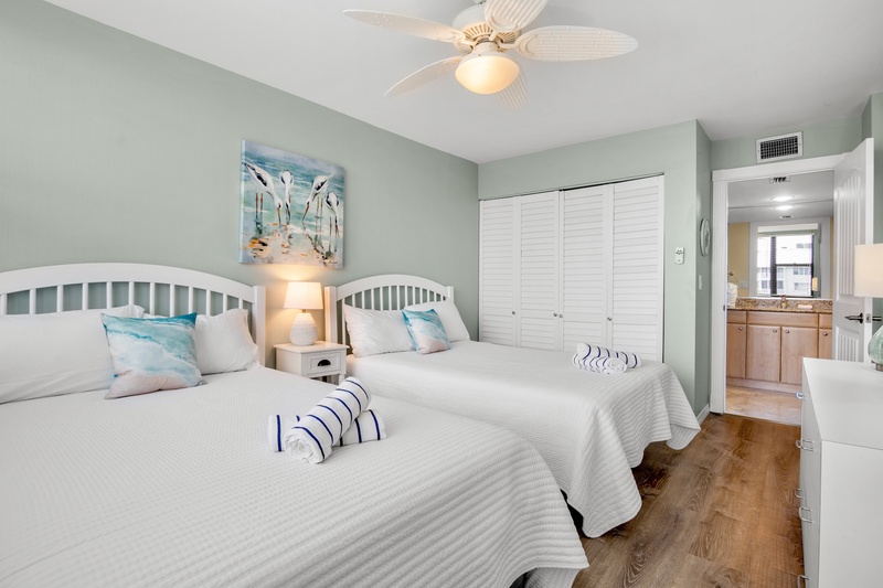 Harbor Towers Unit 415 by Tropical Sands Accommodations