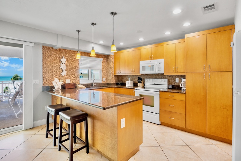 Jamaica Royale 606 by Tropical Sands Accommodations