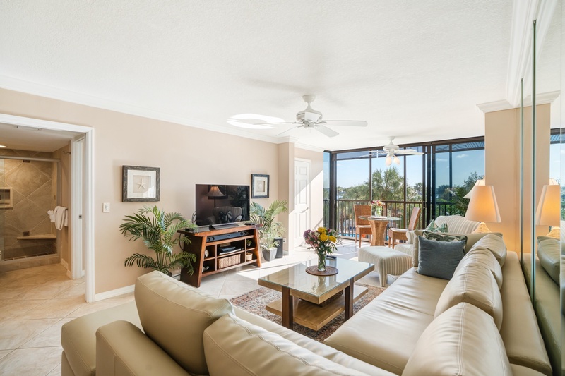 Harbor Towers Unit 330 by Tropical Sands Accommodations