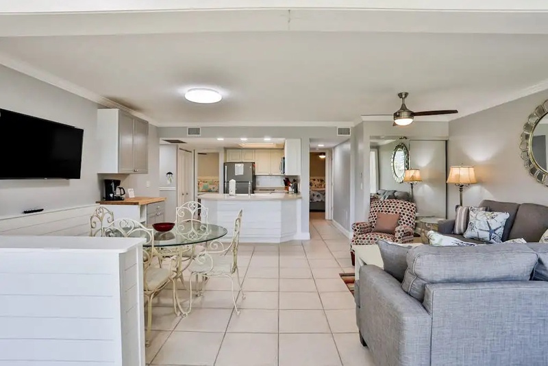 823 LR Dining Kitchen 1