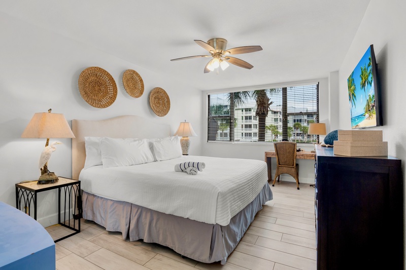 Primary Bedroom, King bed