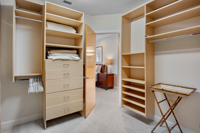 Primary Bedroom, Closet