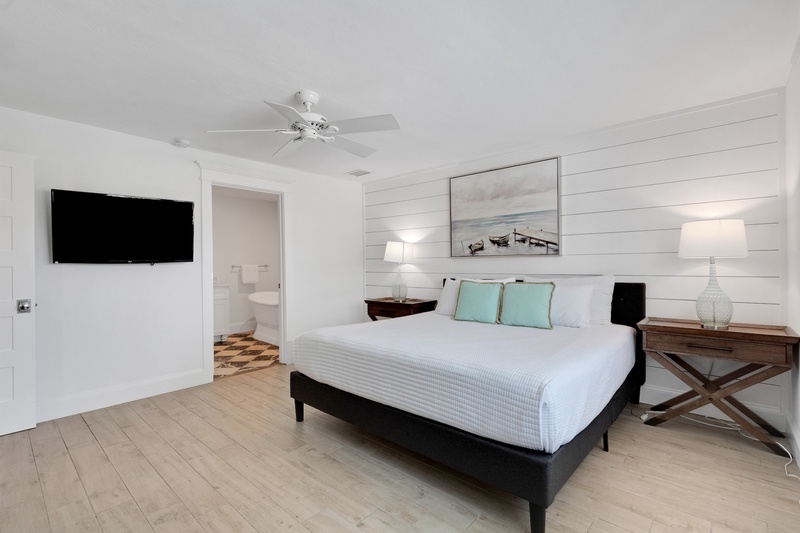 Second Bedroom, King