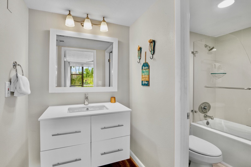 Harbor Towers 221 by Tropical Sands Accommodations