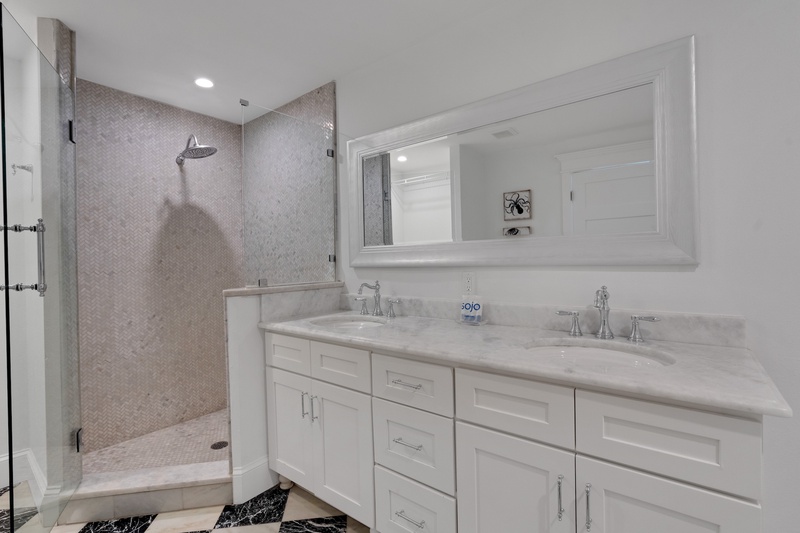 Second Bathroom, Ensuite