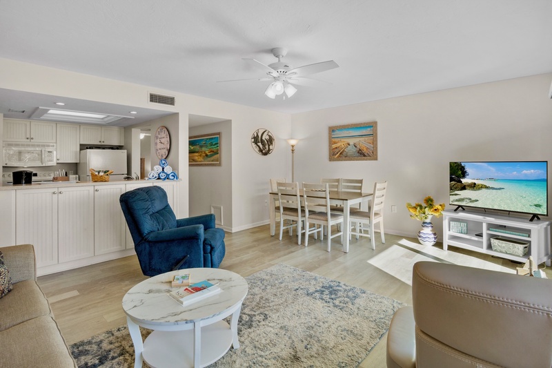 Midnight Cove II Unit 333 by Tropical Sands Accommodations