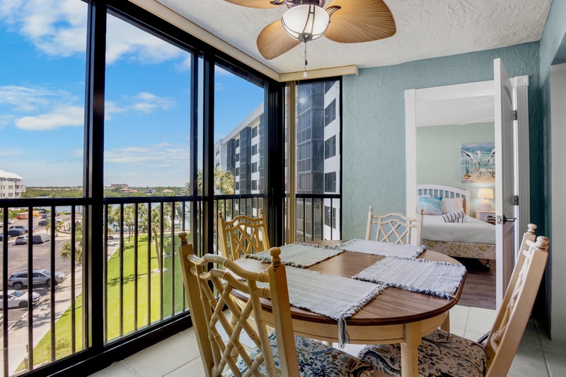 Harbor Towers Unit 415 by Tropical Sands Accommodations