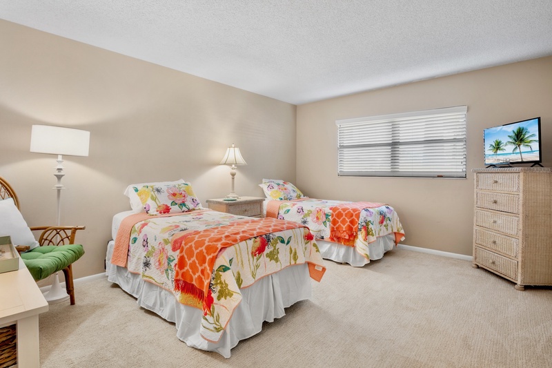 Gulf and Bay Club D101 by Tropical Sands Accommodations