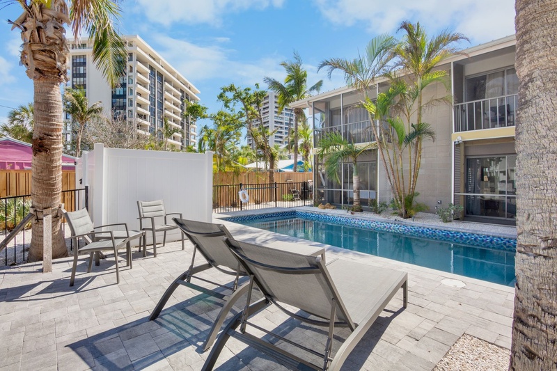 Poolside Lounge Chairs