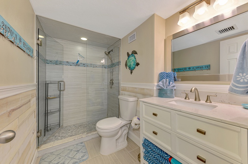 Primary Bathroom, Ensuite