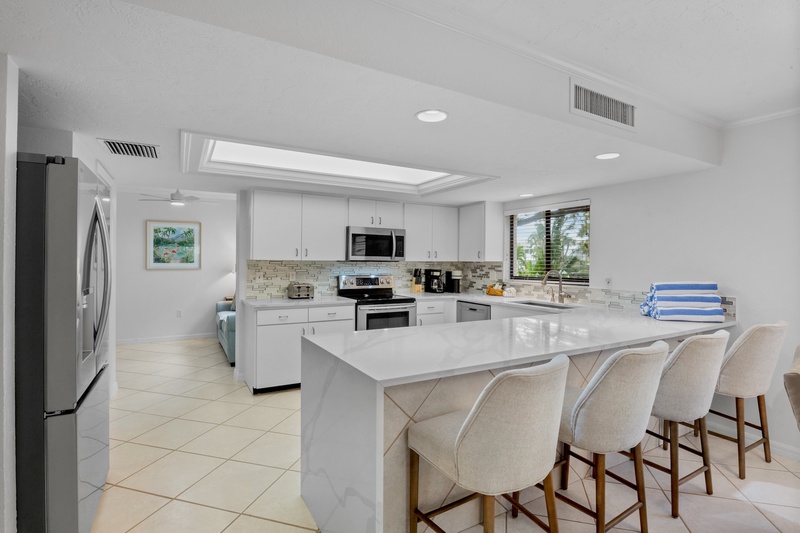 Midnight Cove II Unit 910 by Tropical Sands Accommodations