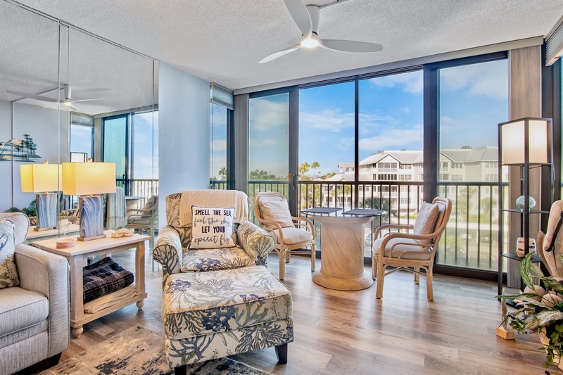 Harbor Towers 409 by Tropical Sands Accommodations