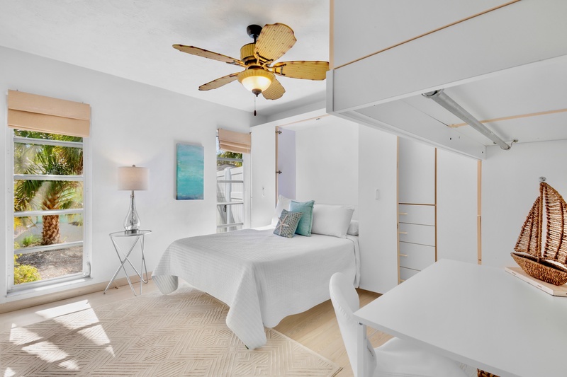 Third Bedroom, Full bed