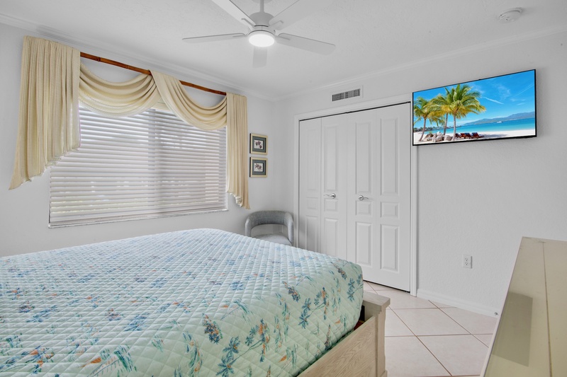 Midnight Cove II Unit 910 by Tropical Sands Accommodations