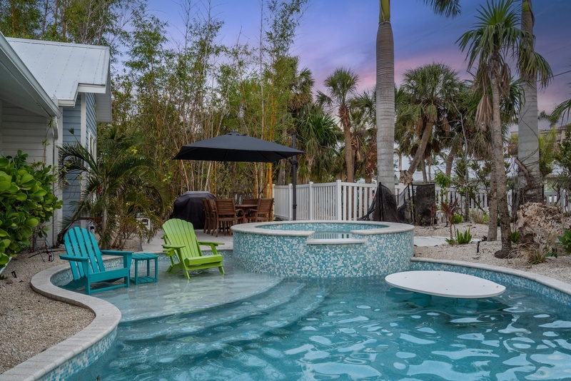 Private Spa, Swim Up Bar