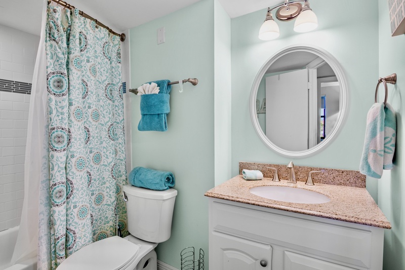 Harbor Towers Unit 128 by Tropical Sands Accommodations