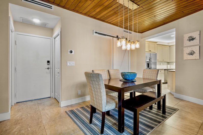 Harbor Towers 111 by Tropical Sands Accommodations