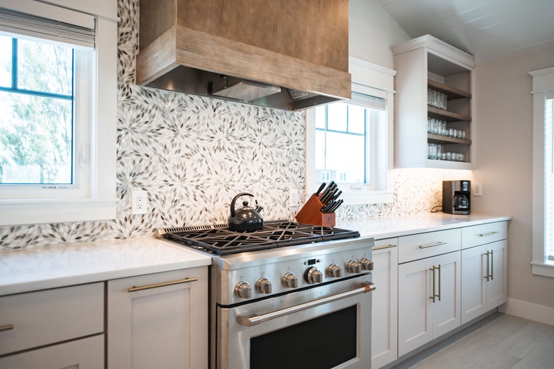 Gas Range Stove Top with Vented Hood