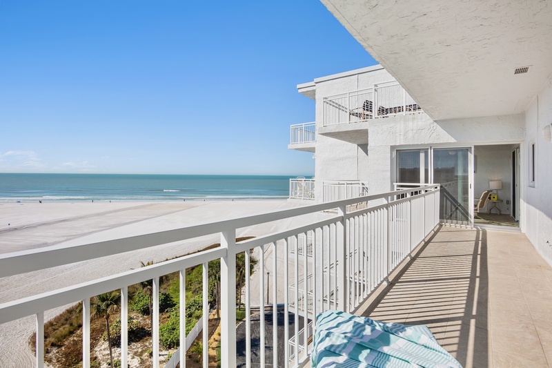 Jamaica Royale 702 by Tropical Sands Accommodations