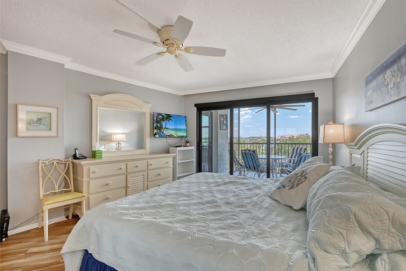 Primary Bedroom, King