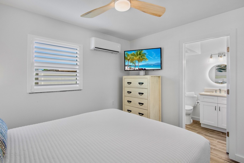 Primary Bedroom - QueenOutdoor