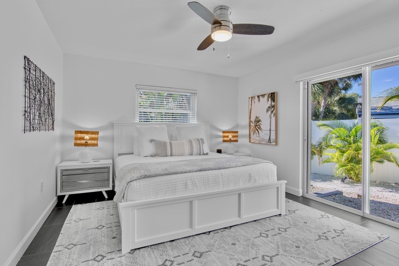 Second Bedroom, King