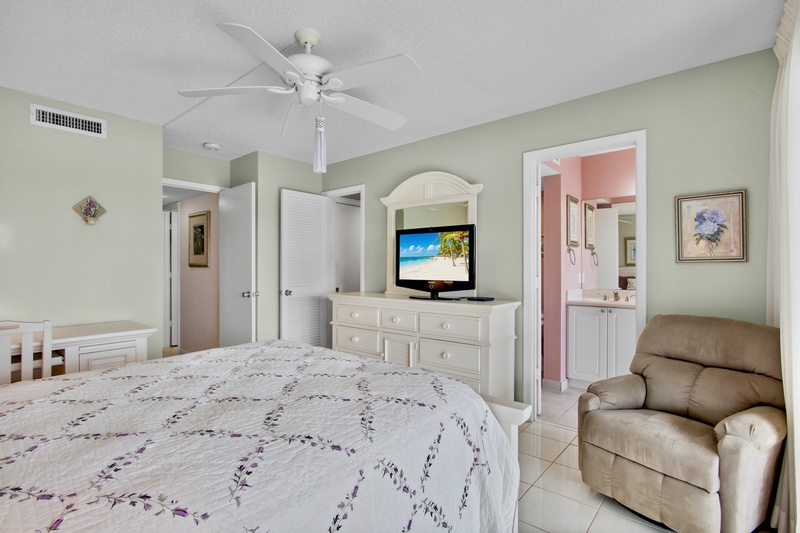 Midnight Cove II 943C by Tropical Sands Accommodations