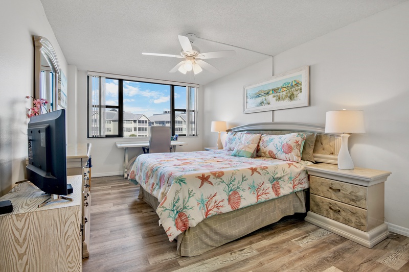 Harbor Towers 409 by Tropical Sands Accommodations