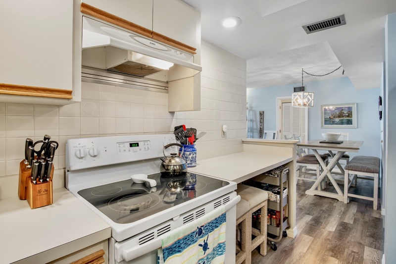 Harbor Towers 409 by Tropical Sands Accommodations