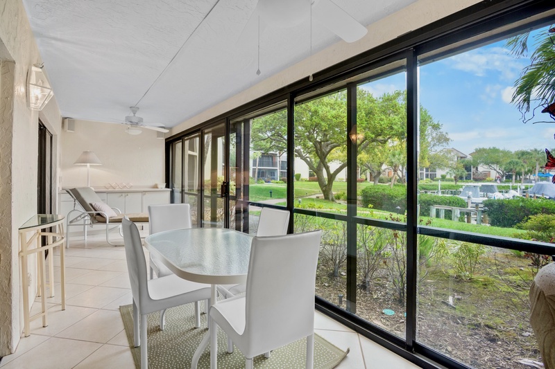 Midnight Cove II Unit 910 by Tropical Sands Accommodations