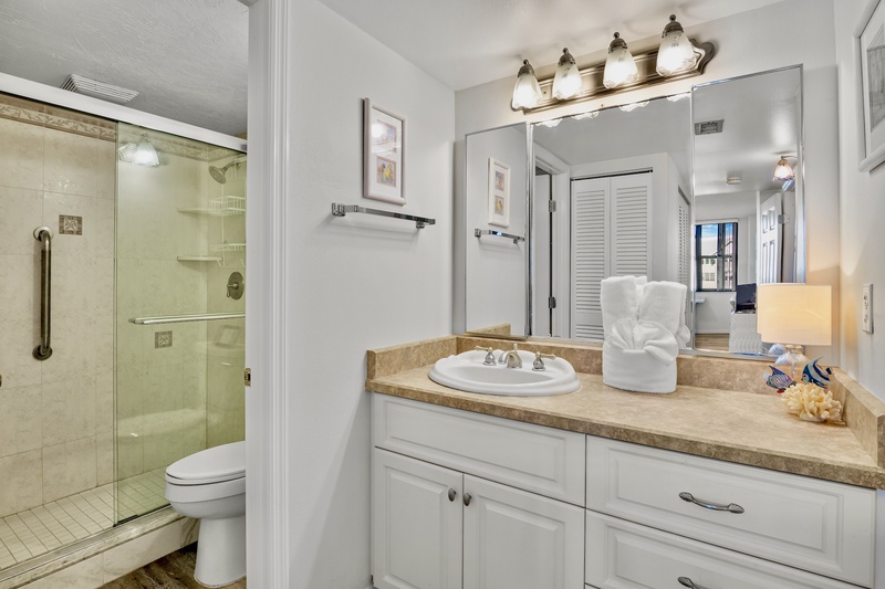 Harbor Towers 409 by Tropical Sands Accommodations