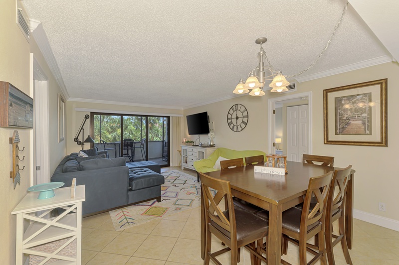 Open-concept Dining and Living Area