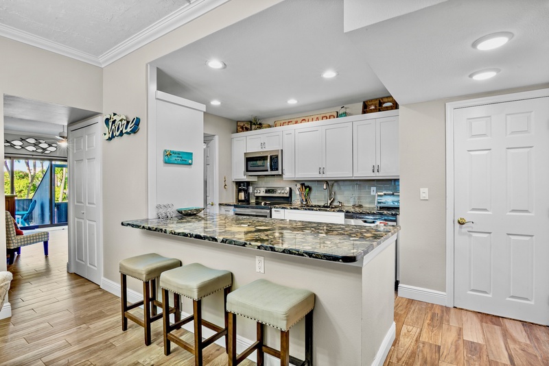 Harbor Towers Unit 128 by Tropical Sands Accommodations