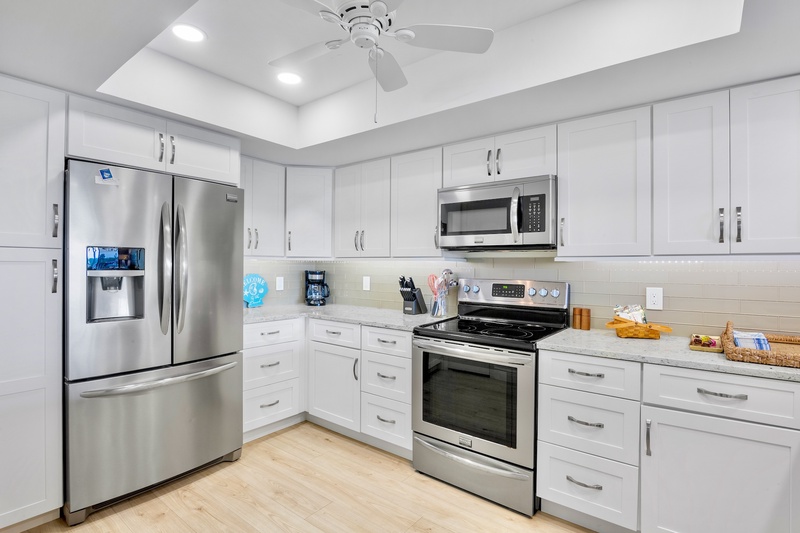 Midnight Cove II Unit 133 by Tropical Sands Accommodations