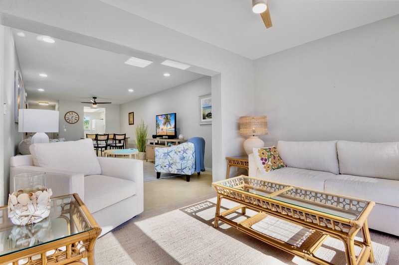 Sunset Royale 208 by Tropical Sands Accommodations