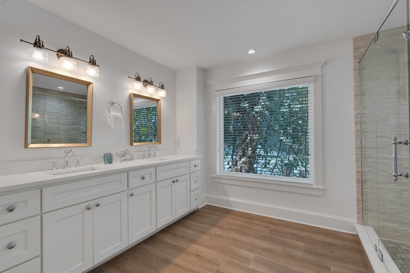 Primary Bathroom, Ensuite