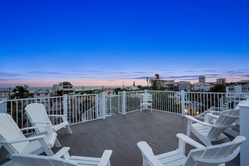 Rooftop Deck