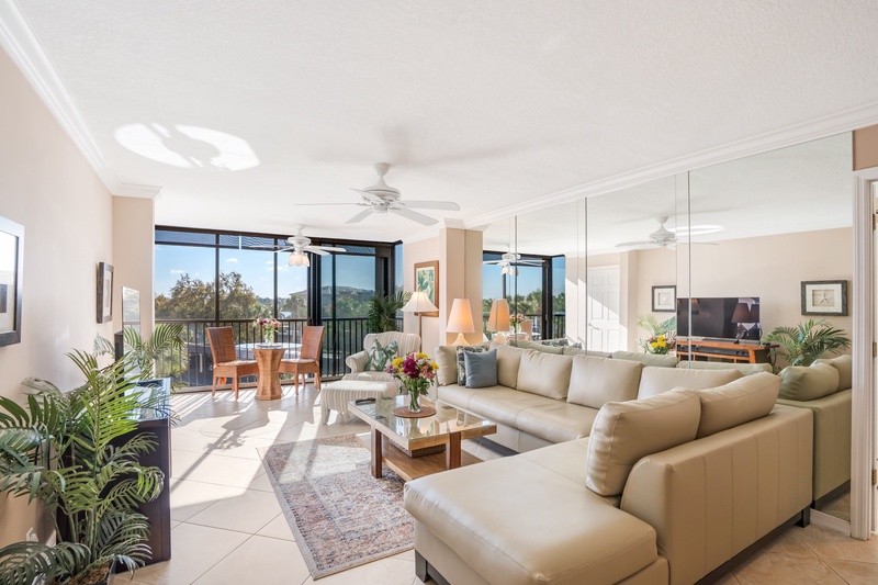 Harbor Towers Unit 330 by Tropical Sands Accommodations