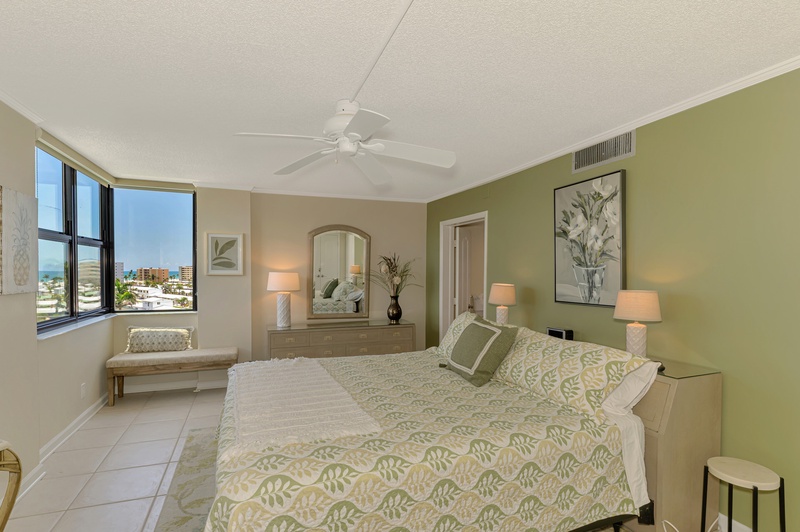 Primary Bedroom, King