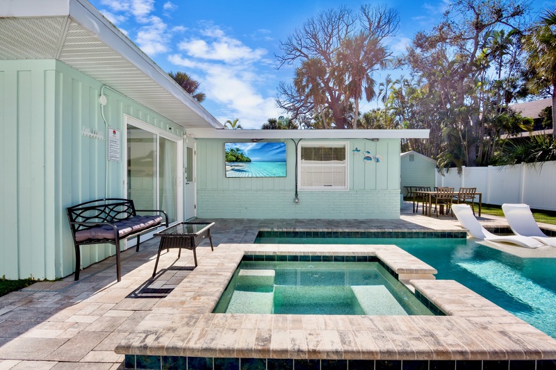 Private Pool and Spa