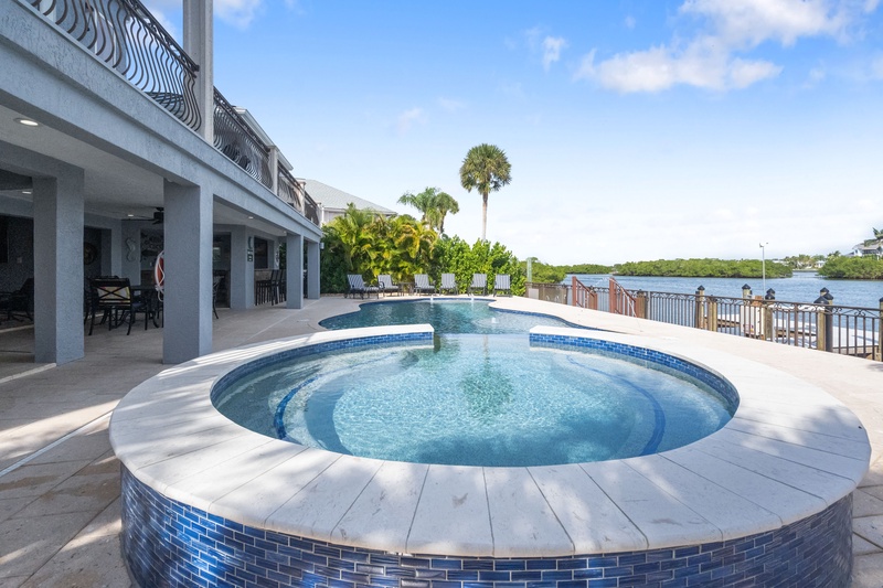 Private Pool and Spa