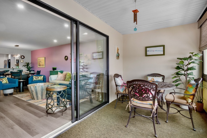 Screened Lanai with Dining Area
