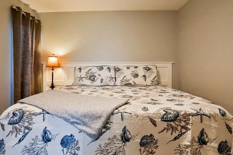 823 MasterBed.2