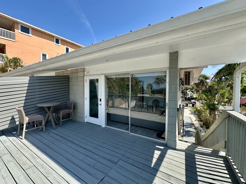 Unit C, Balcony Seating