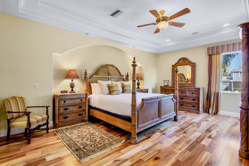 Primary Bedroom, King bed