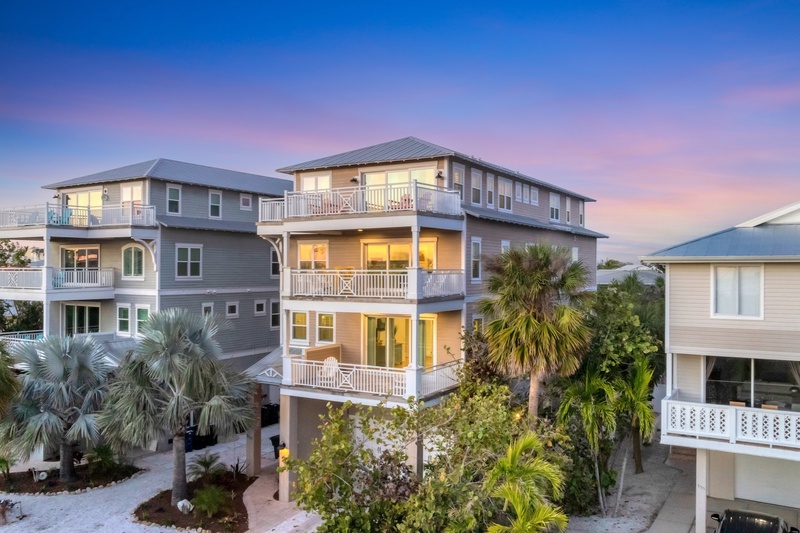 Sunset Gulf by Siesta Key Luxury Rental Properties