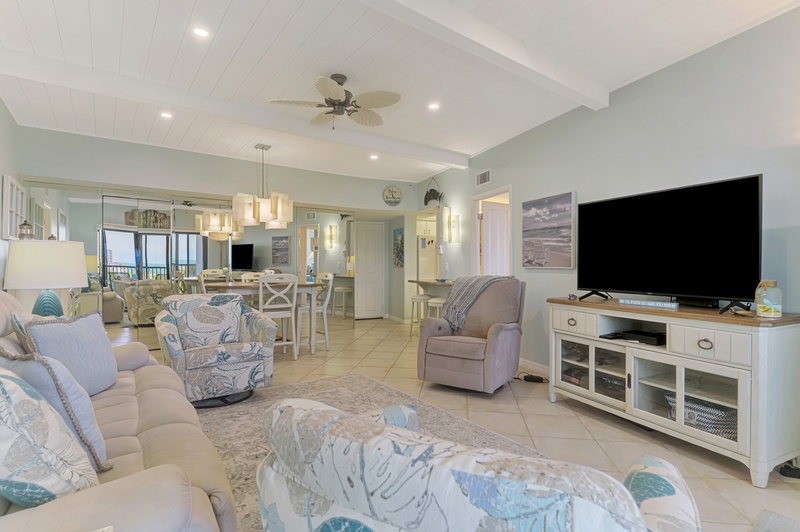 Living and Dining with Tropical Views