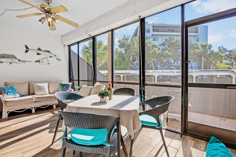 Harbor Towers Unit 128 by Tropical Sands Accommodations